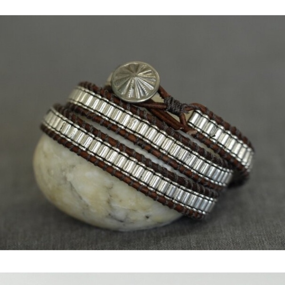 Le Grande Jewelry Triple-wrap bracelet w leather